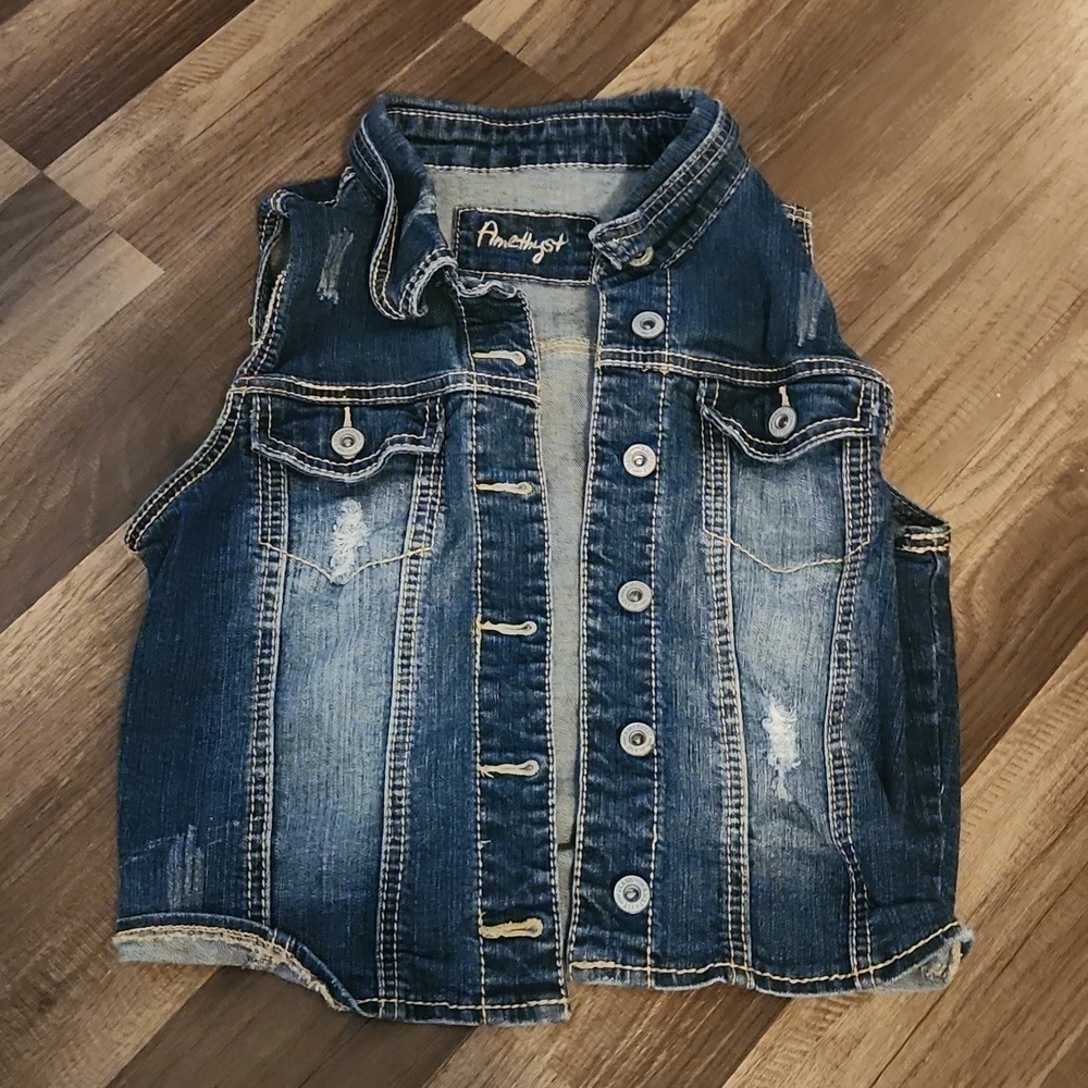 Amethyst Distressed Denim Vest Size Medium Super cute 90's